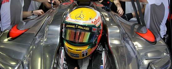 Silverstone-EL2-la-pluie-toujours-imperturbable