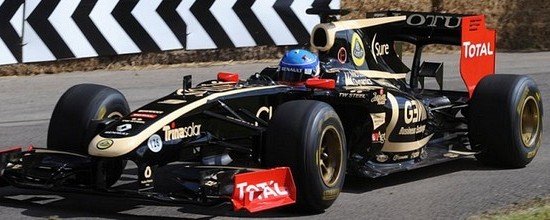 Nicolas-Prost-aux-journees-tests-jeunes-avec-Lotus-Renault