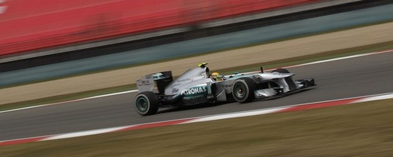 Qualifs-Lewis-Hamilton-signe-la-pole-devant-Kimi-Raikkonen