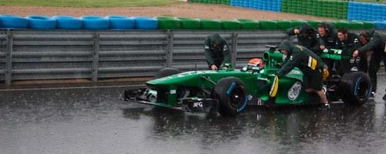 La-Caterham-Renault-CT03-version-Barcelone-se-montre