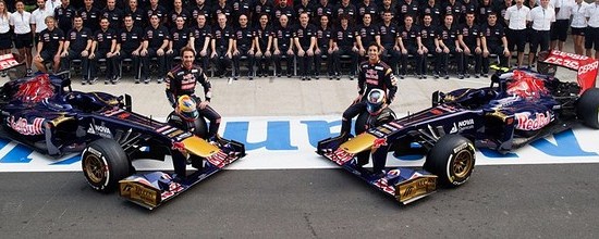Toro-Rosso-Renault-assemble-son-premier-chassis