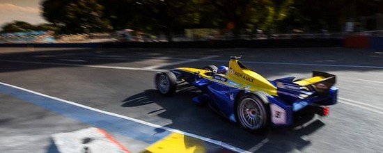 Que-la-ville-lumiere-fasse-briller-les-Renault-e-Dams