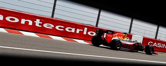 Monaco-La-premiere-pole-de-Daniel-Ricciardo-et-d-un-Power-Unit-Renault
