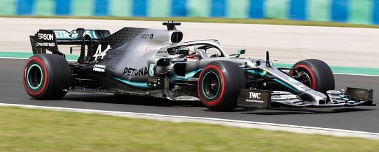 Hongrie-EL3-Lewis-Hamilton-mene-la-danse-avant-les-qualifications