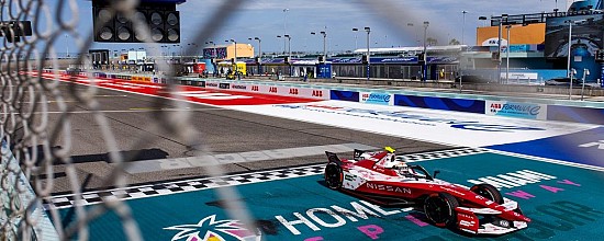Viry-Chatillon-a-la-conquete-d-un-titre-de-Champion-du-Monde-avec-Nissan-en-Formule-E
