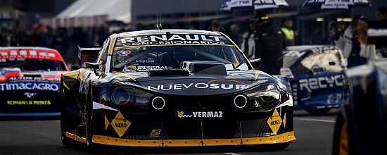 Torino-le-passe-au-service-du-present-pour-promouvoir-Renault