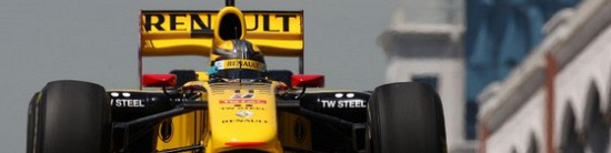 Nouvel-aileron-avant-pour-Robert-Kubica