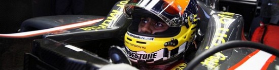 Karun-Chandhok-continue-son-operation-seduction-avec-Team-Lotus