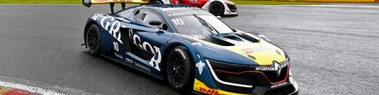 La-Renault-RS01-a-l-assaut-des-24-Heures-de-Dubai-2016