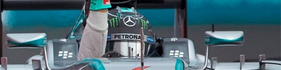 Mexique-Course-Nico-Rosberg-met-Hamilton-au-tapis