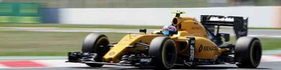 Course-difficile-pour-Renault-a-Barcelone