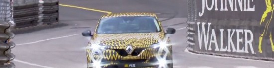 Renault-fait-rouler-la-Nouvelle-Megane-IV-RS-et-celebre-40-ans-d-Histoire