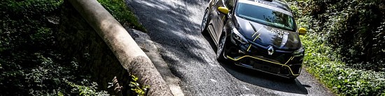 La-Nouvelle-Renault-Clio-Rally-egalement-au-Rallye-Monte-Carlo