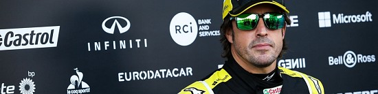 Present-a-Imola-Fernando-Alonso-dans-les-coulisses-de-Renault