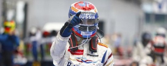 Interview-de-Vitaly-Petrov-2e-pilote-Renault-F1