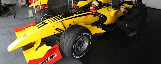 Dams-aux-couleurs-du-Renault-F1-Team