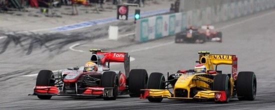 Duel-Petrov-Hamilton-Renault-F1-critique