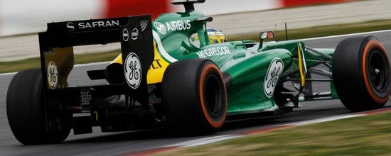 Les-echappements-de-Williams-et-Caterham-illegaux