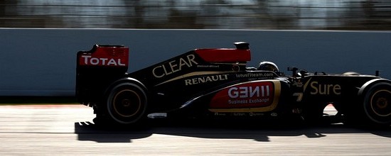 Davide-Valsecchi-en-piste-pour-Lotus-Renault