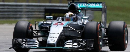 Sepang-Qualifs-Hamilton-devance-Vettel