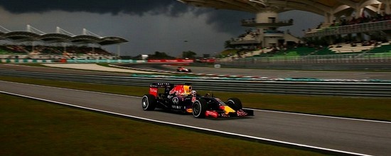 Renault-respire-sous-la-pluie-de-Sepang