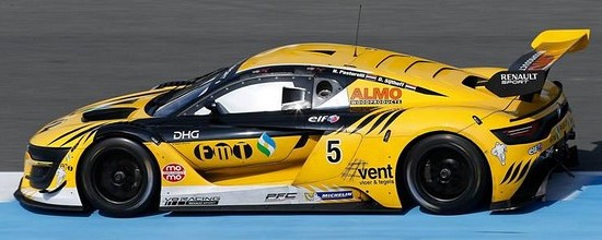 La-Renault-RS01-en-GT-Tour-pour-preparer-2016