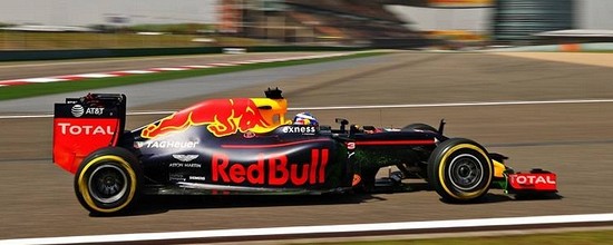 Red-Bull-place-un-moteur-Renault-en-premiere-ligne