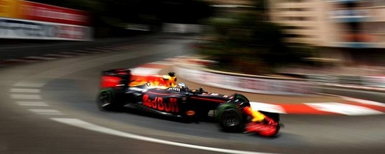 Canada-Red-Bull-TAG-Heuer-a-la-poursuite-de-Ferrari