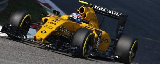 Un-vendredi-sans-probleme-pour-Renault-a-Monza