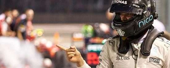 Singapour-Course-Nico-Rosberg-taille-patron