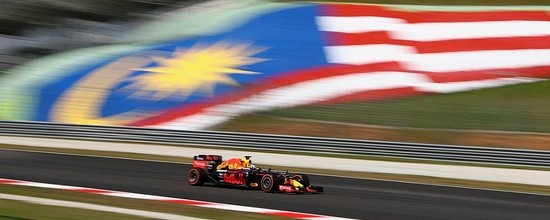En-Malaisie-Red-Bull-toujours-entre-Mercedes-et-Ferrari