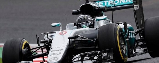 Suzuka-Qualifs-Nico-Rosberg-arrache-la-pole-devant-Lewis-Hamilton