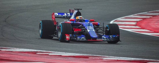 Toro-Rosso-apprecie-sa-comparaison-avec-Mercedes