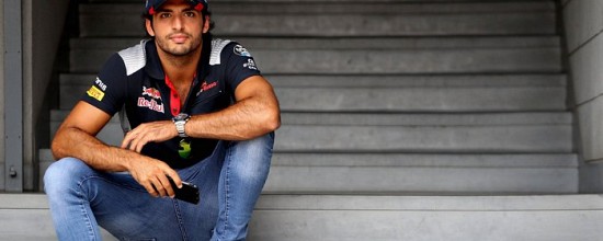 Officiel-Renault-signe-Carlos-Sainz-Jr