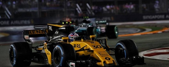 Jolyon-Palmer-et-Renault-s-affirment-a-Singapour