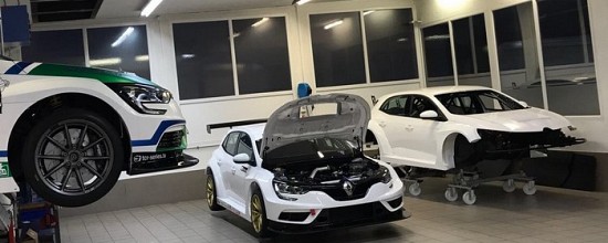 La-Renault-Megane-TCR-accelere-son-developpement