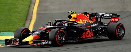 Red-Bull-en-embuscade-derriere-Mercedes-et-Ferrari