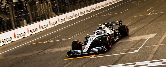 Baku-Course-Valtteri-Bottas-emmene-un-quatrieme-double-Mercedes