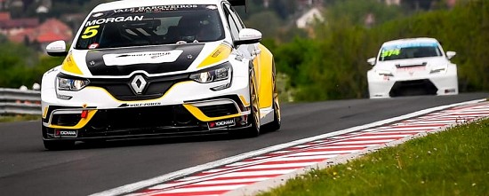 La-Renault-Megane-R-S-TCR-se-montre-en-TCR-Europe