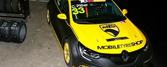 Un-air-de-F1-pour-les-Renault-Megane-R-S-TCR-australiennes