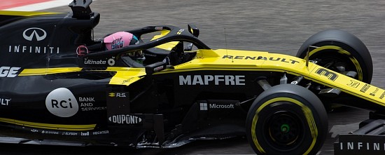 France-EL1-Mercedes-sonne-la-charge-Renault-lance-sa-Spec-B