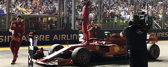 Singapour-Qualifs-Charles-Leclerc-signe-une-3eme-Pole-Position-consecutive