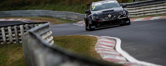 L-Enfer-vert-a-eu-raison-de-la-Renault-Megane-R-S-TCR-en-WTCR