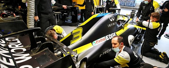 Eifel-Qualifs-Mercedes-pour-la-pole-Renault-en-troisieme-ligne