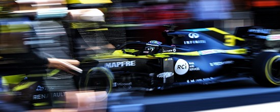 Portugal-Course-Renault-s-en-sort-bien-Hamilton-s-impose