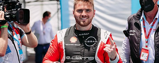 ePrix-de-Puebla-Courses-1-2-du-cauchemar-au-podium-pour-Nissan